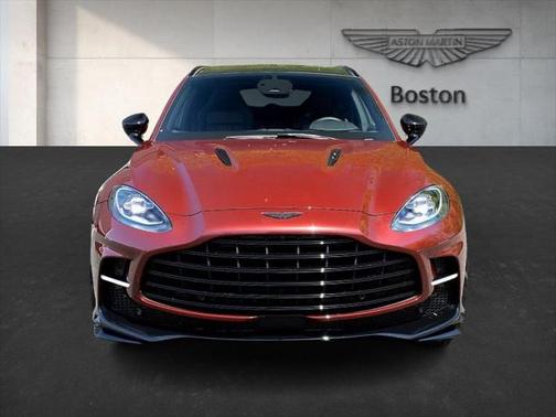 2025 Aston Martin DBX 707