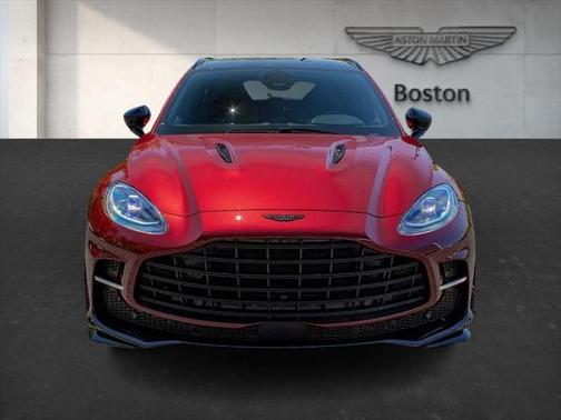 2025 Aston Martin DBX 707