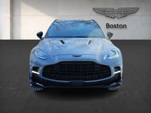 2025 Aston Martin DBX 707