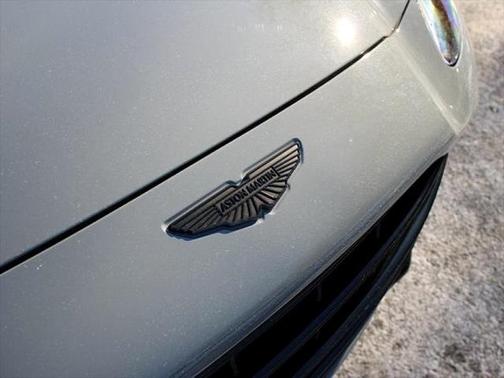 2025 Aston Martin DBX 707
