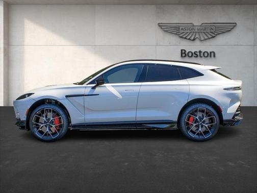 2025 Aston Martin DBX 707