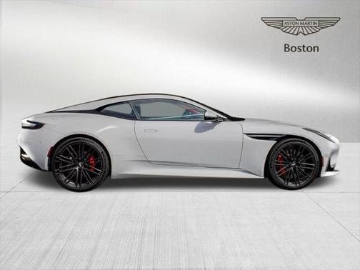 2024 Aston Martin DB12 2DR CPE