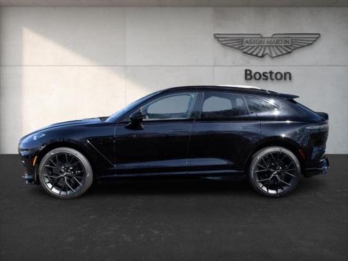 2025 Aston Martin DBX 707