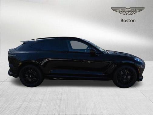 2025 Aston Martin DBX 707