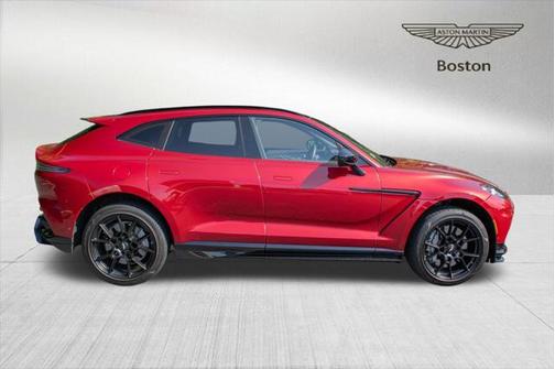 2023 Aston Martin DBX 707