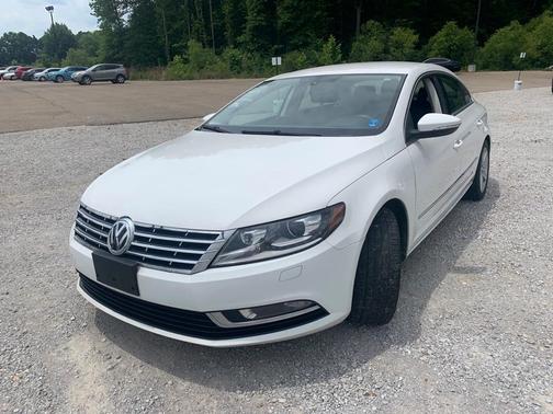 Photo 5 of 15 of 2014 Volkswagen CC 2.0T Sport