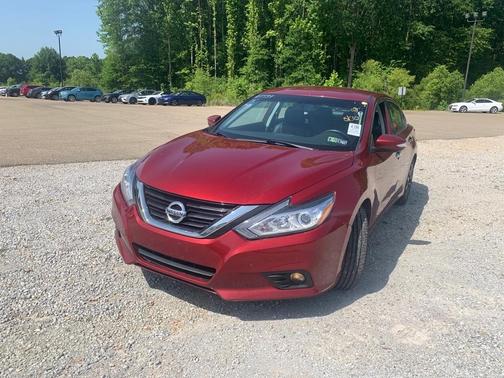 Photo 4 of 13 of 2018 Nissan Altima 2.5 SL
