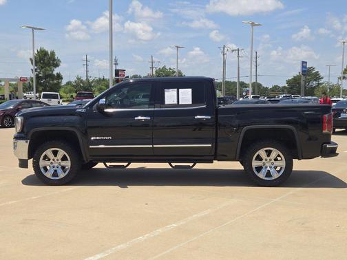 Onyx Black 2018 GMC Sierra 1500 SLT