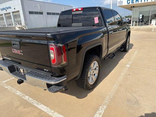 Onyx Black 2018 GMC Sierra 1500 SLT