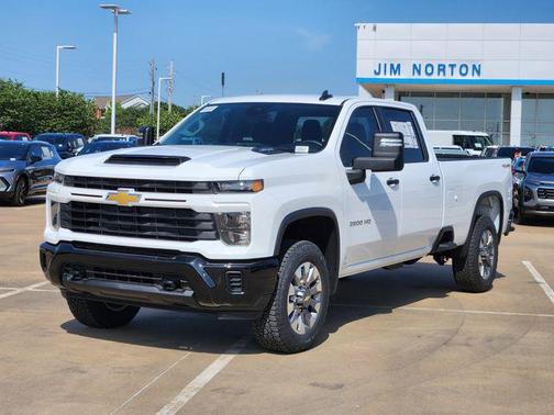 2025 Chevrolet Silverado 2500 Custom