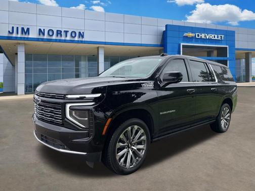 Black 2025 Chevrolet Suburban 4WD High Country