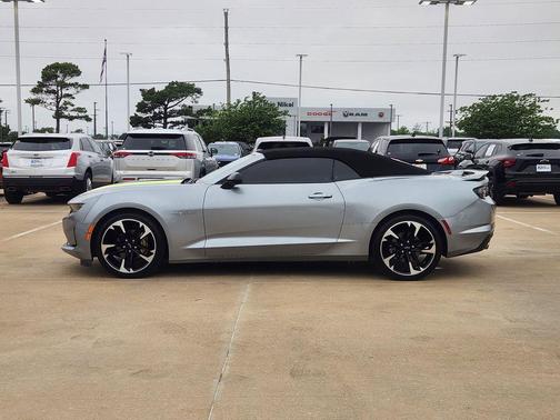 Sharkskin Metallic 2023 Chevrolet Camaro 3LT