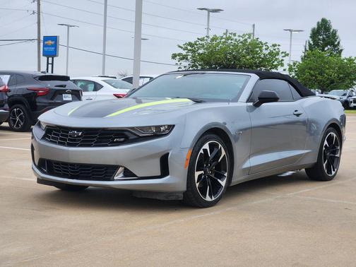 Sharkskin Metallic 2023 Chevrolet Camaro 3LT