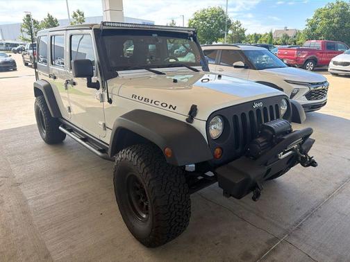 Bright White Clearcoat 2013 Jeep Wrangler Unlimited Rubicon