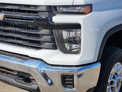 2025 Chevrolet Silverado 2500 WT