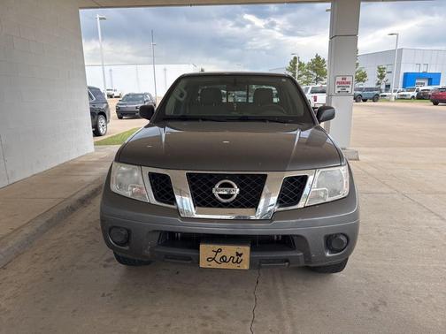 Gun Metallic 2019 Nissan Frontier SV