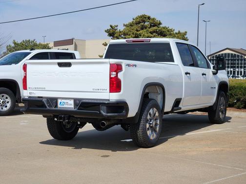2026 Chevrolet Silverado 2500 Custom