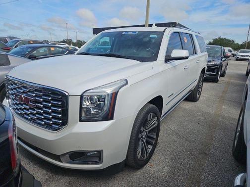White Frost Tricoat 2020 GMC Yukon XL Denali
