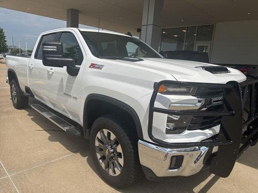 Summit White 2025 Chevrolet Silverado 3500 LT