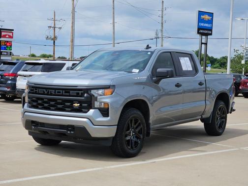 Sterling Gray Metallic 2025 Chevrolet Silverado 1500 Custom