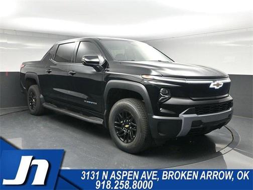 2025 Chevrolet Silverado EV LT