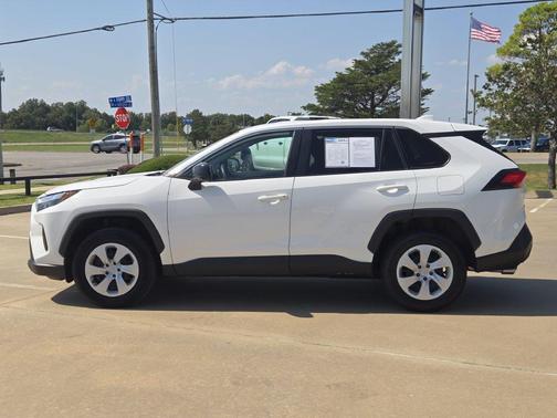Ice 2024 Toyota RAV4 LE