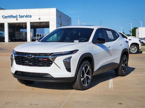 Summit White 2026 Chevrolet Trax FWD 1RS