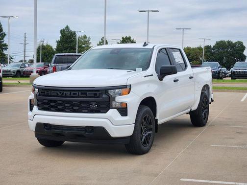 2025 Chevrolet Silverado 1500 Custom