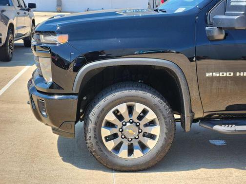 2025 Chevrolet Silverado 2500 Custom