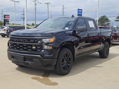 Black 2026 Chevrolet Silverado 1500 Custom