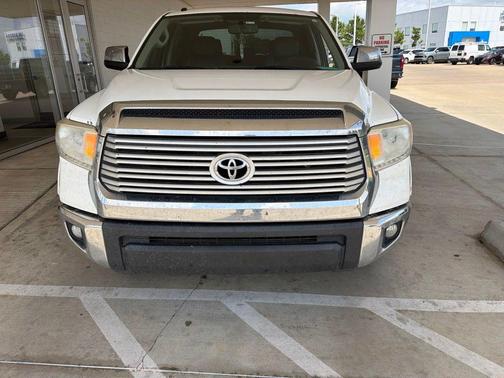 Super White 2016 Toyota Tundra Limited