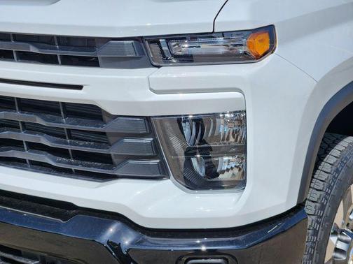 2025 Chevrolet Silverado 2500 Custom