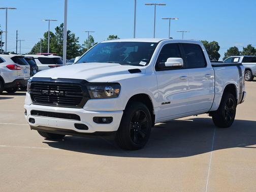 Bright White Clearcoat 2020 RAM 1500 Big Horn/Lone Star