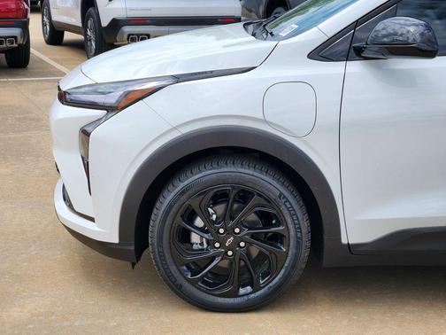 Summit White 2027 Chevrolet Bolt RS