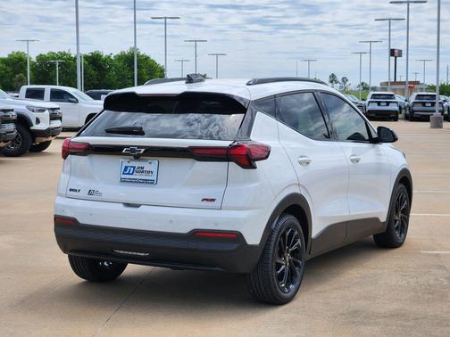 Summit White 2027 Chevrolet Bolt RS