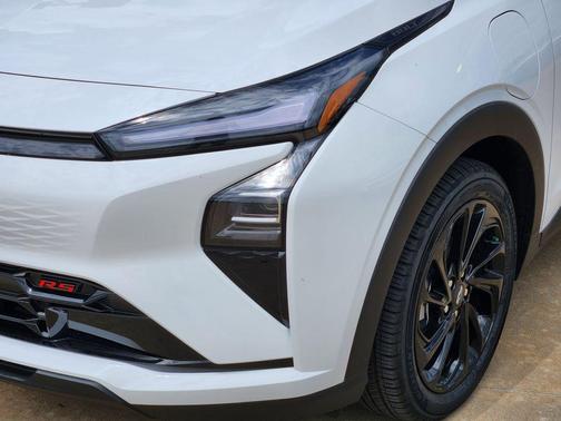 Summit White 2027 Chevrolet Bolt RS
