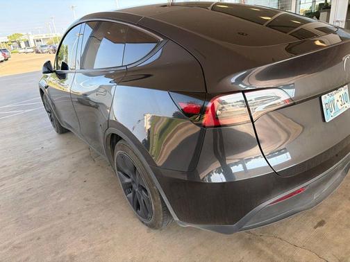 Quicksilver 2025 Tesla Model Y Long Range Dual Motor Rear-Wheel Drive