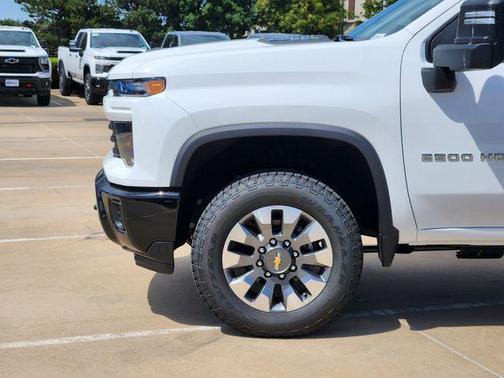 2025 Chevrolet Silverado 2500 Custom