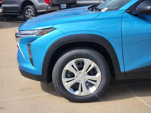 Marina Blue Metallic 2026 Chevrolet Trax LS