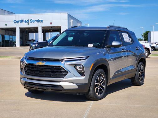 Sterling Gray Metallic 2026 Chevrolet Trailblazer LT