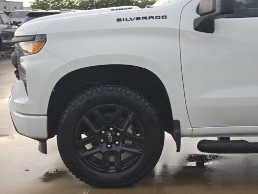 Summit White 2026 Chevrolet Silverado 1500 Custom