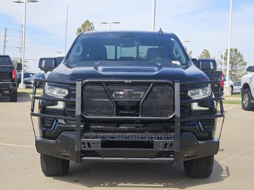 Black 2022 Chevrolet Silverado 1500 RST