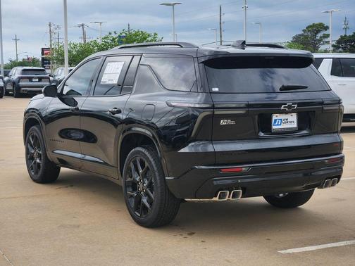 Black Metallic 2026 Chevrolet Traverse RS