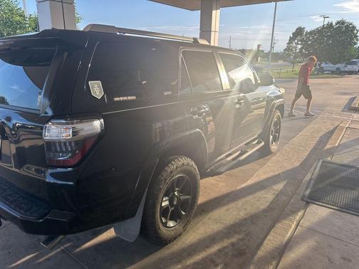 Midnight Black Metallic 2016 Toyota 4Runner SR5 Premium