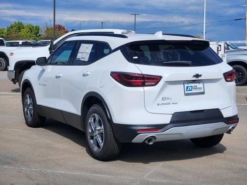 Summit White 2026 Chevrolet Blazer 2LT