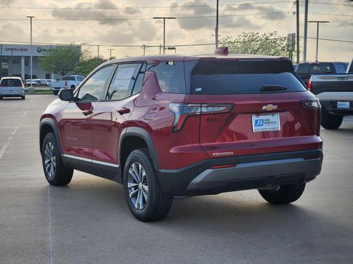 Radiant Red Tintcoat 2026 Chevrolet Equinox 1LT