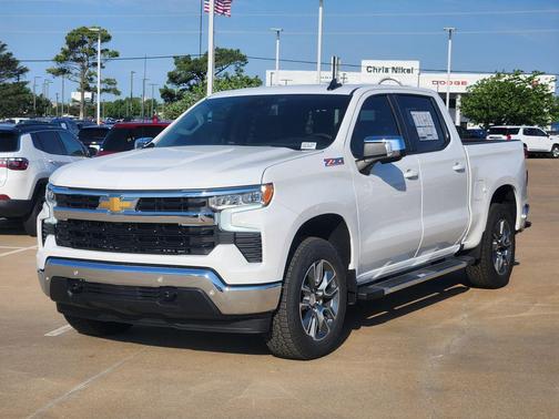 Summit White 2026 Chevrolet Silverado 1500 LT
