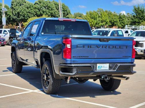 2026 Chevrolet Silverado 2500 Custom