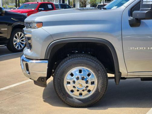 Sterling Gray Metallic 2026 Chevrolet Silverado 3500 LT