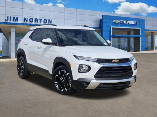 Summit White 2022 Chevrolet Trailblazer LT